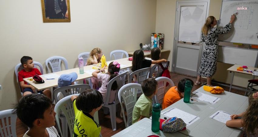 Tepebaşı Belediyesi tarafından Çocuk Sanat ve Kültür Merkezleri’nde düzenlenen yaz