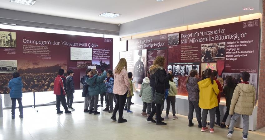 Tepebaşı’nda “Milli Mücadele Dönemi’nde Eskişehir” Projesine Yoğun İlgi Tepebaşı Belediyesi’nin Tarih Vakfı işbirliğinde hayata geçirdiği “Milli Mücadele’de Eskişehir