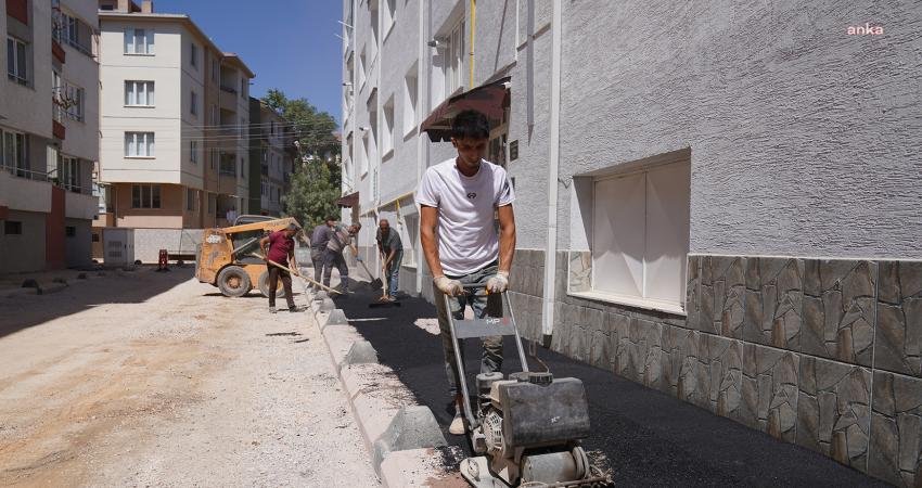 Tepebaşı Belediyesi Fen İşleri Müdürlüğü, ilçe genelindeki yol ve kaldırım