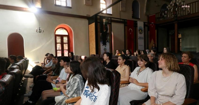 Turgutlu Belediyesi, Öğrencileri Çocuk İstismarı ve Şiddete Karşı Bilinçlendirdi Turgutlu Belediyesi, Kültür ve Sosyal İşler Müdürlüğü bünyesindeki yaz spor