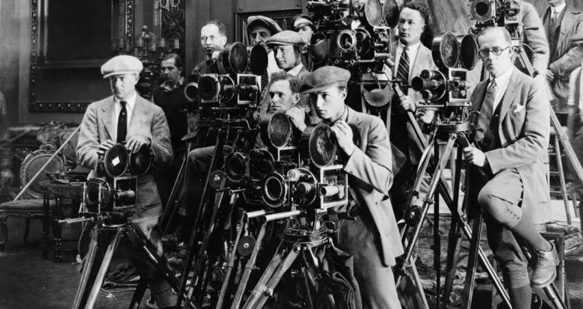 Yeni bir yapay zeka aracı, eski fotoğrafların tarihini doğru bir