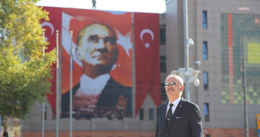 Yılmaz Büyükerşen’den 30 Ağustos Zafer Bayramı Mesajı Eskişehir Büyükşehir Belediye Başkanı Yılmaz Büyükerşen, 30 Ağustos Zafer Bayramı