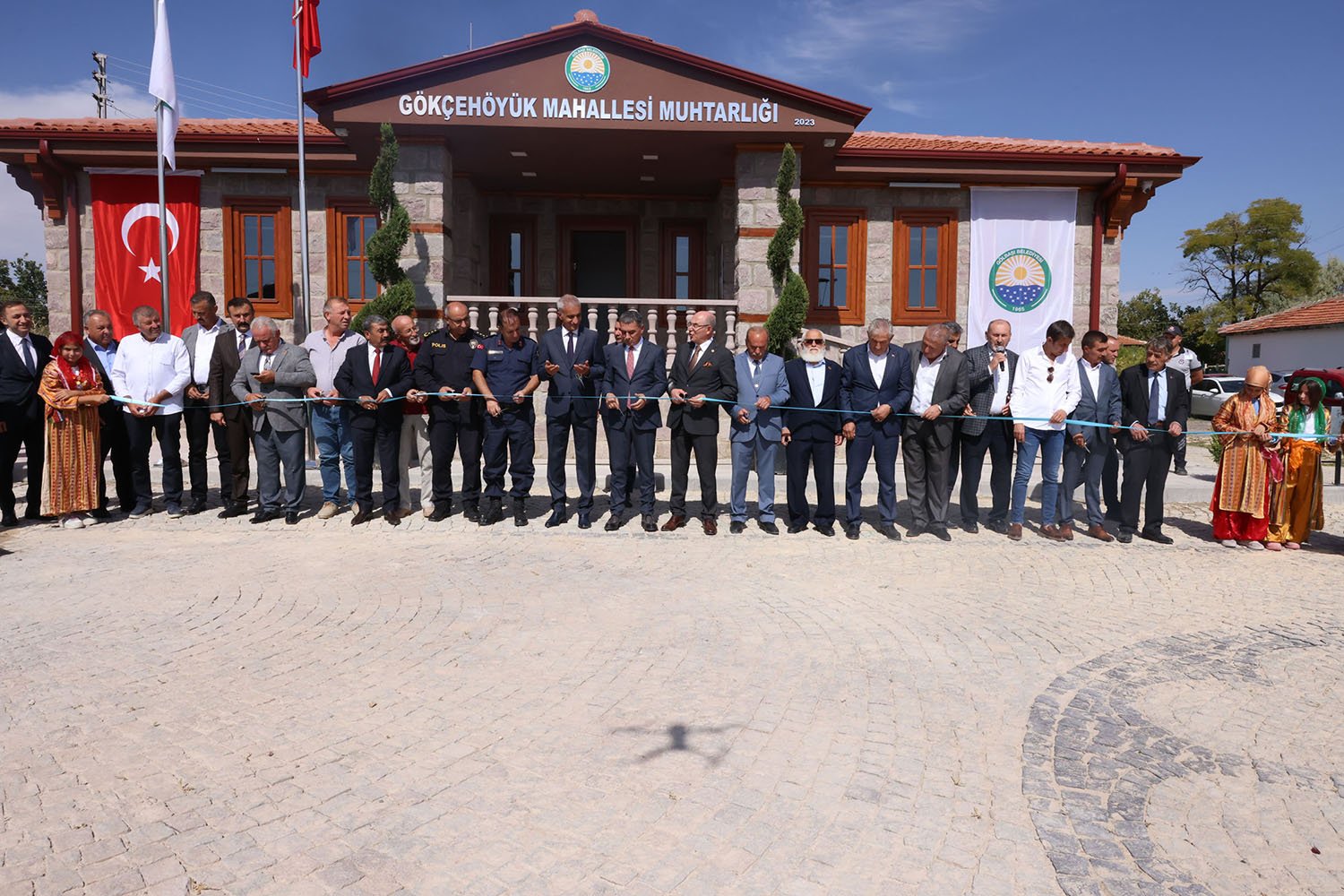 Gölbaşı Belediyesi tarafından yapılan Gökçehöyük Mahallesi muhtarlık binası hizmete girerek