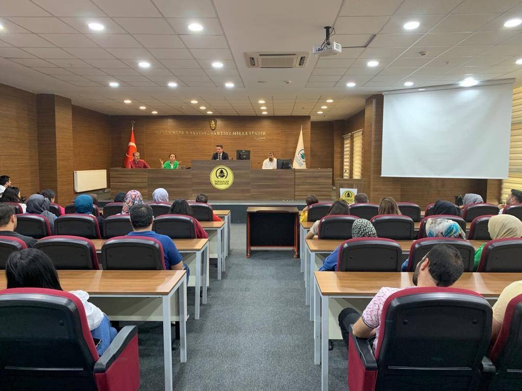 Pursaklar Belediyesi, iş arayan vatandaşlara yardımcı olmak amacıyla İstihdam Şefliği