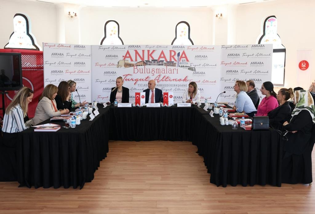 Keçiören Belediyesi tarafından düzenlenen ‘Ankara Buluşmaları’ Başkent’te faaliyet gösteren kadın
