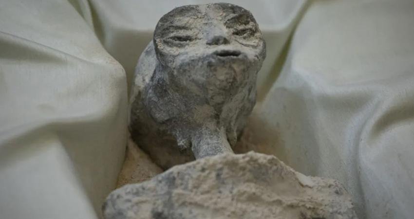 Meksika parlamentosuna sunulan mumyalanmış uzaylıların sırrı, 2021 yılında yayınlanan ilginç