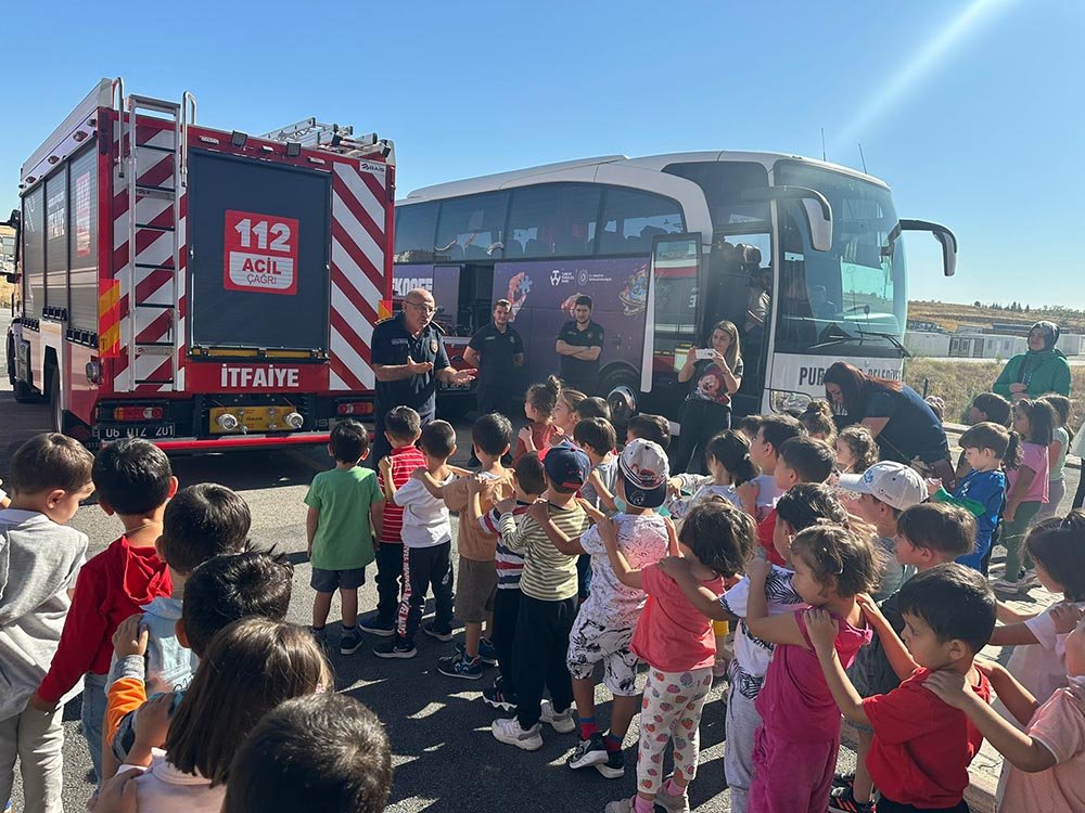 Pursaklar Belediyesi’ne bağlı Nezaket Kreş Okulu, çocuklara yangın tehlikelerine karşı
