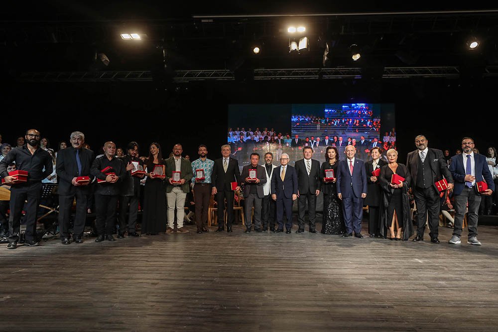 geleneksel-ankara-ezgileri-yenimahallede-yankilandi