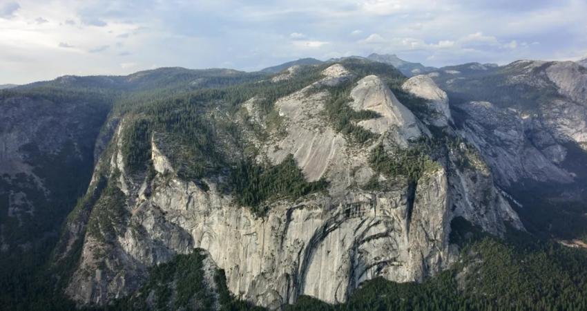 ABD'nin en önemli ulusal parklarından biri olarak bilinen Yosemite, dağda