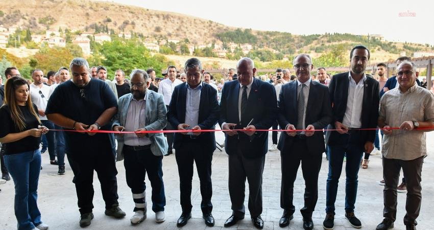 Ankara Büyükşehir Belediyesi, Çubuk’tan sonra Beypazarı’na e-spor merkezi kazandırdı. 280