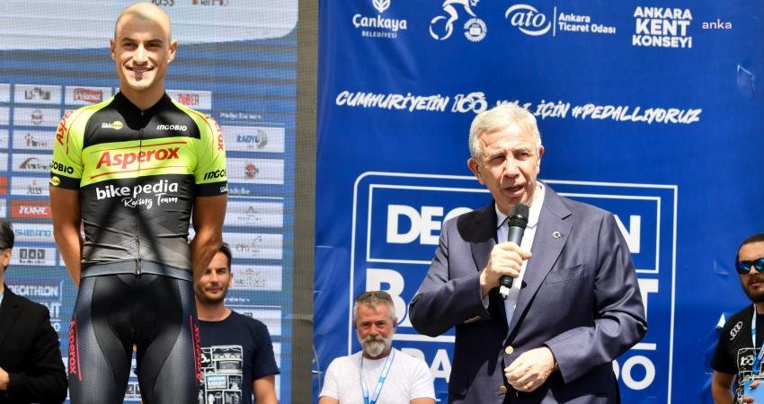Başkentte ikincisi düzenlenen “Decathlon Granfondo Başkent” bisiklet yarışına, Ankara Büyükşehir