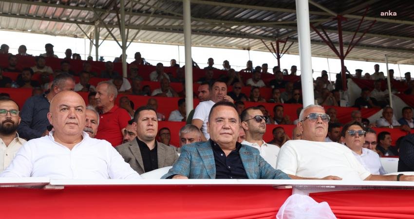 Antalya Büyükşehir Belediye Başkanı Muhittin Böcek 671. Elmalı Yağlı Güreşleri’nin