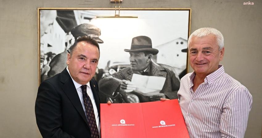 Antalya Büyükşehir Belediyesi’nin Çevre Dostu Çiftçi Kart Projesi’nin Finike’de de