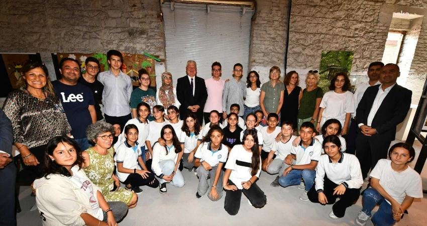 İzmir Büyükşehir Belediyesi’nin destekleriyle Basmane'deki tarihi Bıçakçı Han’da Arı ve