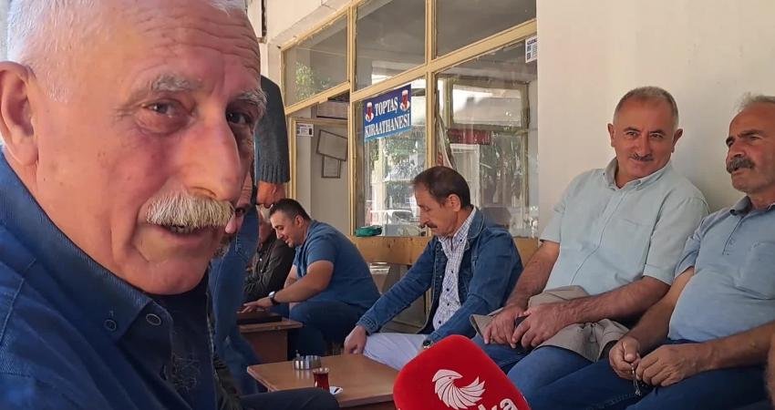Artvin’in Ardanuç ilçesinde yaşayan vatandaşlar ve çay ocağı işletmecileri çaya