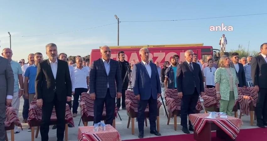 Av Yasağının Kalkmasıyla Trabzonlu Balıkçılar Törenle Denize Açıldı Trabzon’da av yasağının bitmesiyle balıkçılar törenle denize açıldı. Törende konuşan