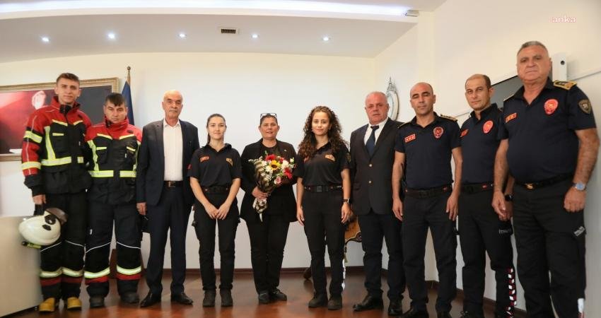 Aydın Büyükşehir Belediyesi itfaiyecileri, İtfaiyecilik Haftası sebebiyle Başkan Özlem Çerçioğlu'nu ziyaret