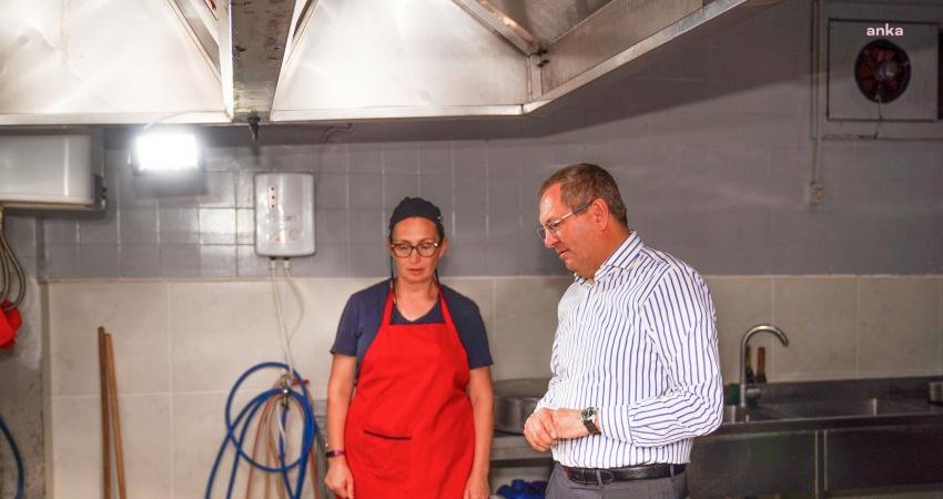 Ayvalık Belediyesi'nin yoksul ve ihtiyaç sahibi 650 haneye sıcak yemek