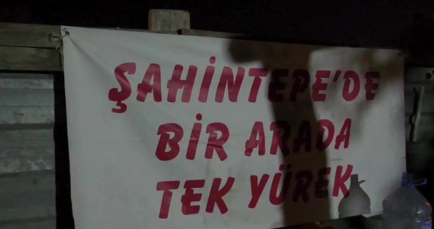 İstanbul’un Başakşehir ilçesi Şahintepe Mahallesi sakinlerinin hukuki olmadığını belirttikleri kentsel