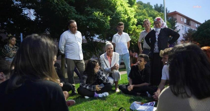 Bilecik Belediye Başkan Vekili Melek Mızrak Subaşı, Ertuğrulgazi Mahallesi  Memur