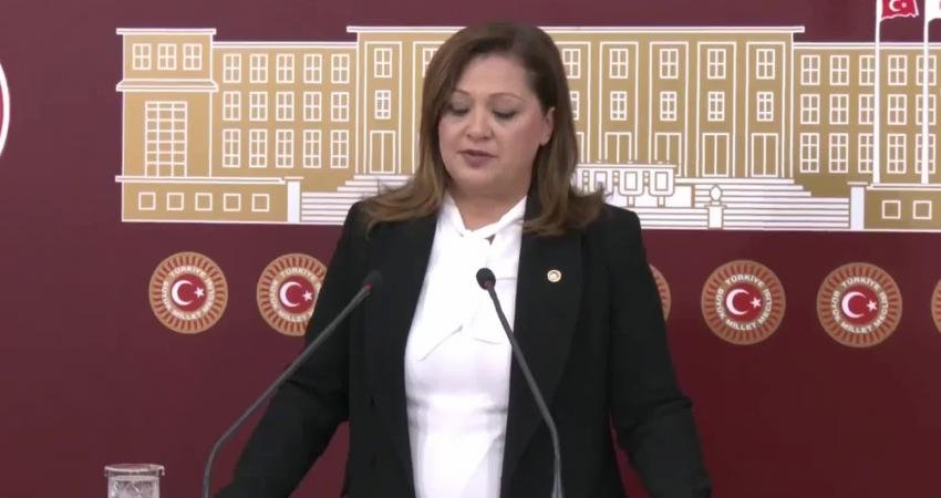 CHP Grup Başkanvekili Burcu Köksal, Cumhurbaşkanı Recep Tayyip Erdoğan’ın üniversiteli