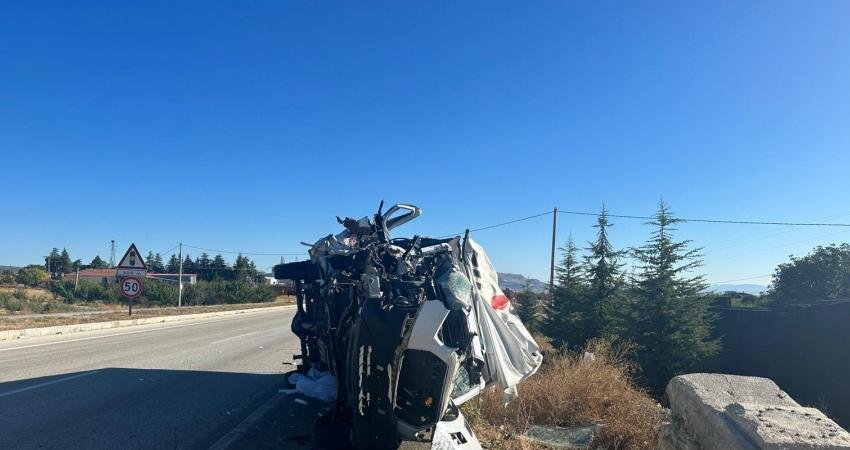 Burdur'un Tefenni ilçesinde meydana gelen trafik kazasında bir kişi hayatını