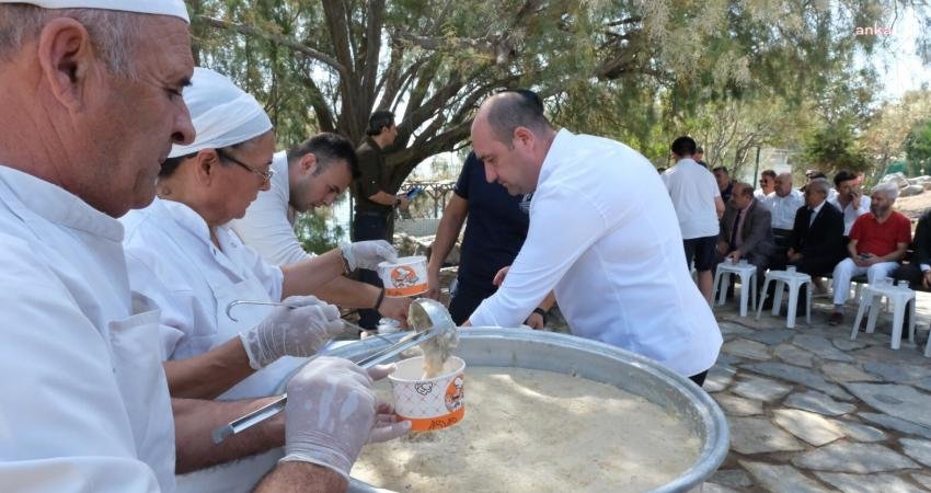 Mevlit Kandili dolayısıyla Bodrum Belediyesi tarafından Cafer Paşa Türbesinde program