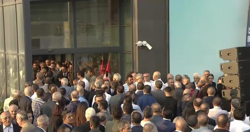 Cemal Canpolat, CHP İstanbul İl Başkanlığı için aday olduğunu açıkladı.