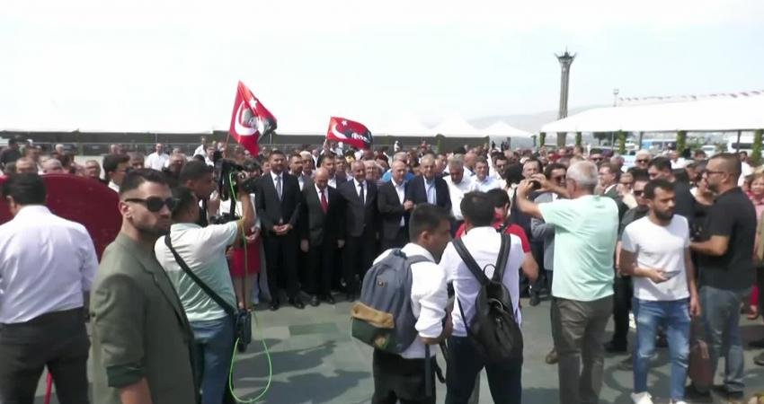 CHP İzmir İl Başkanlığı, İzmir’in kurtuluşunun 101’nci, CHP’nin 100’ncü yıl