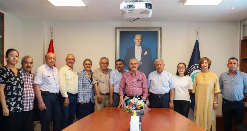 CHP Alpu İlçe Başkanı Ali Göceli ve yönetim kurulu üyeleri,