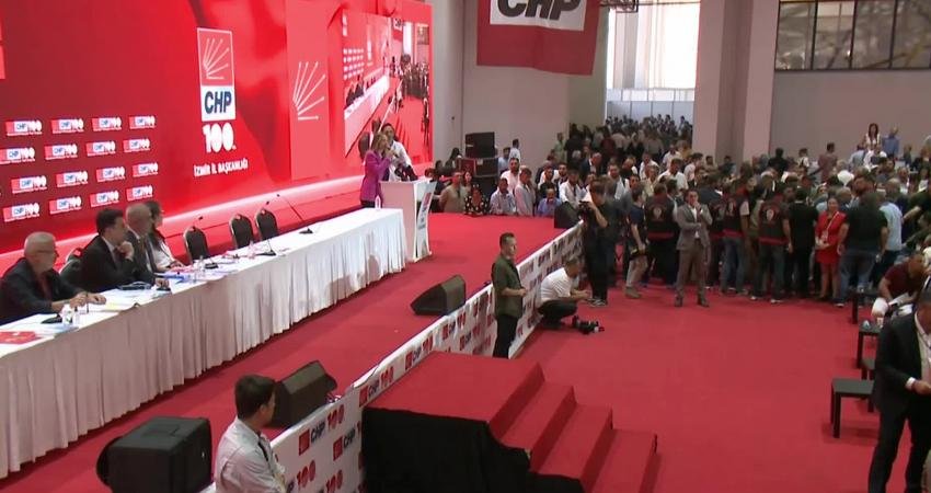 CHP Kadın Kolları Genel Başkanı Aylin Nazlıaka, CHP İzmir İl