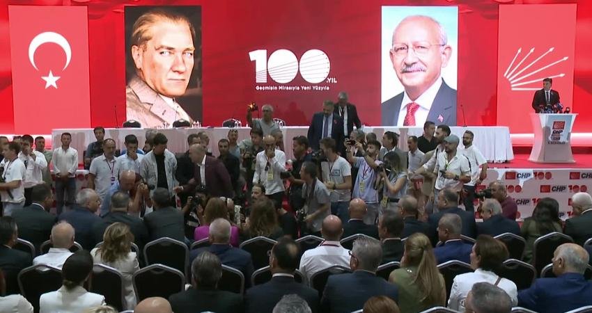 CHP’nin bugün yapılan İzmir İl Kongresi’nde divan başkanlığına seçilen, Genel