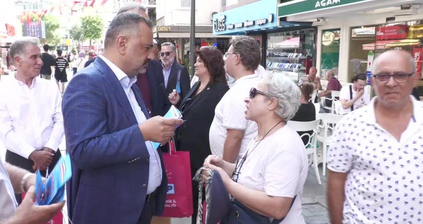 CHP İzmir İl Örgütü, Yurttaşların Dünya Barış Günü’nü Kutladı CHP İzmir İl Örgütü, 1 Eylül Dünya Barış Günü nedeniyle