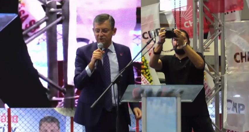 CHP Grup Başkanı Özgür Özel, CHP Manisa İl Kongresi’nde; kendisine