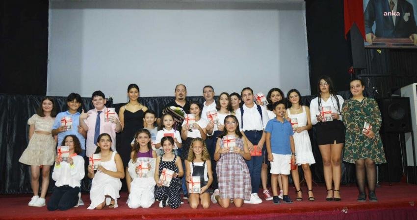 Çine Belediyesi’nin düzenlediği yaz etkinlikleri kapsamında açılan Drama Kursu, öğrencilerin