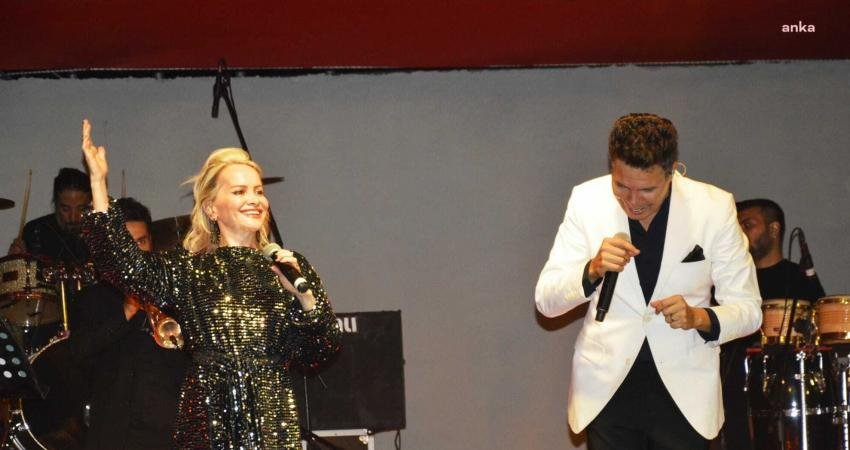 Çine Belediyesi’nin düzenlediği Cumhuriyet Konserleri’nin son konuğu Artista Orkestra oldu.