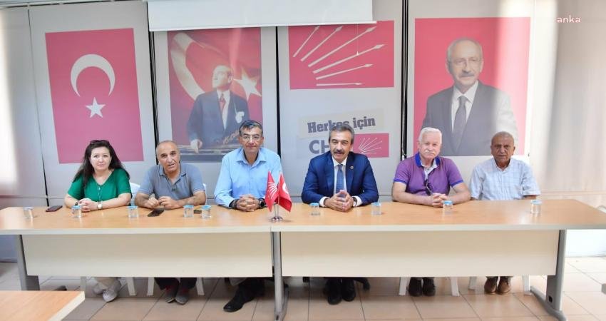 Çukurova Belediye Başkanı Soner Çetin, kongrede yeniden seçilen CHP Çukurova