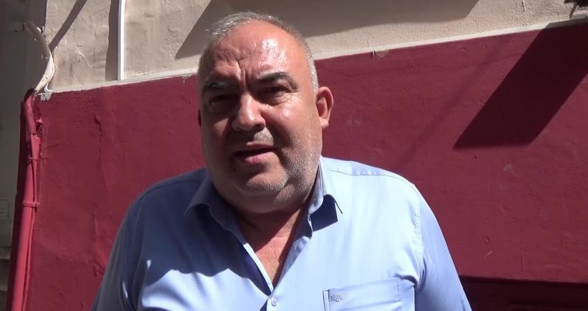 Edirneli ayçiçek üreticisi Erdal Akgün, yaşanan kuraklık nedeniyle ayçiçeği veriminde