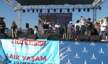 Eğitim Örgütleri İzmir’de ÇEDES’i Protesto Etti… Eğitim-Sen Genel Başkanı Nejla Kurul: “ÇEDES Projesi’yle Paralel Bir Eğitim Kurulmaya Çalışılıyor”