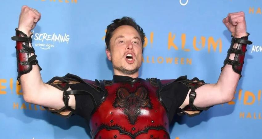 Musk'ın, Twitter kullanıcılarından ve Tesla'nın Tam Otonom Sürüş kameralarından toplanan