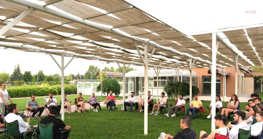 Eskişehir Büyükşehir Belediyesi Osmangazi Gençlik Merkezi tarafından düzenlenen “Bir Sandalye