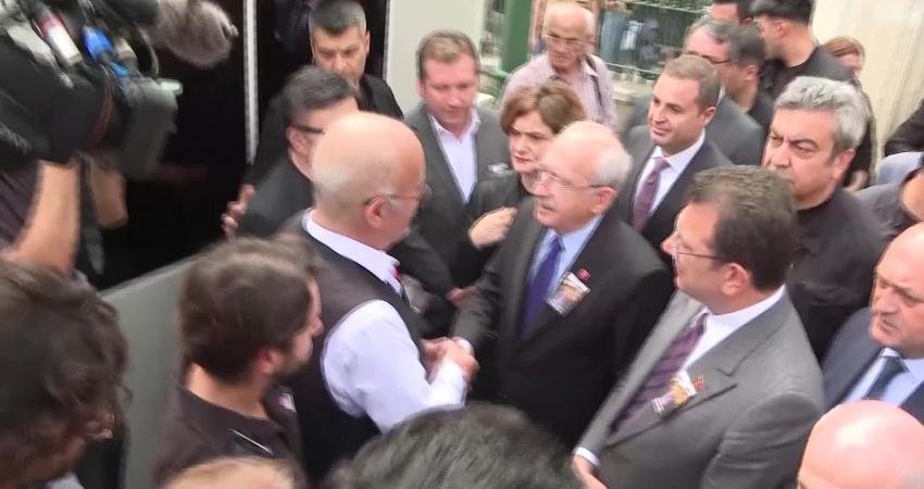 İstanbul'da tedavi gördüğü hastanede önceki yaşamını yitiren gazeteci-yazar Hıfzı Topuz,