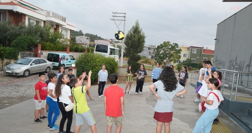 Gaziemir Belediyesi ile İzmir Çocuk Çalışmaları Ağı iş birliğinde düzenlenen