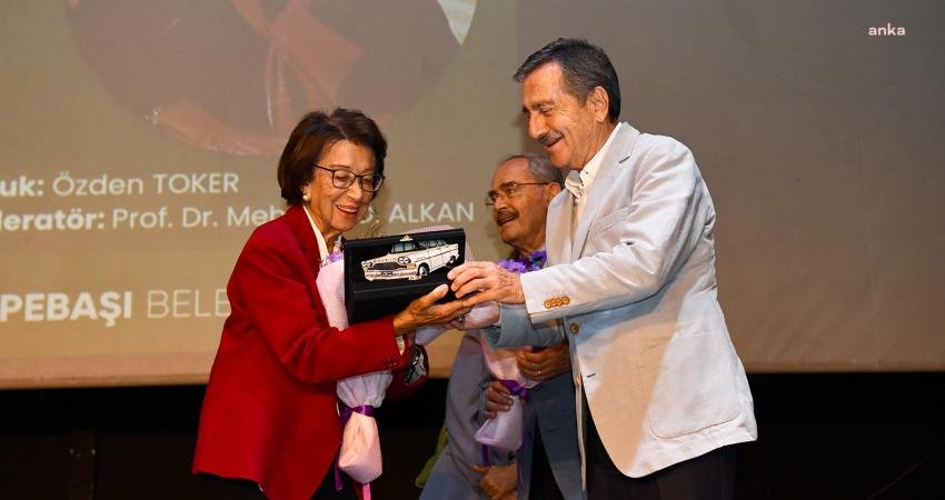 Tepebaşı Belediyesi tarafından düzenlenen panele konuk olarak katılan 2. Cumhurbaşkanı