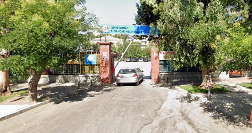 İzmir’in Konak ilçesinde bulunan Alsancak Melih Özakat İlkokulu’na gelen bir