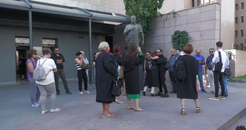 İzmir'de 30 Ekim 2020'de meydana gelen depremde 36 kişinin hayatını