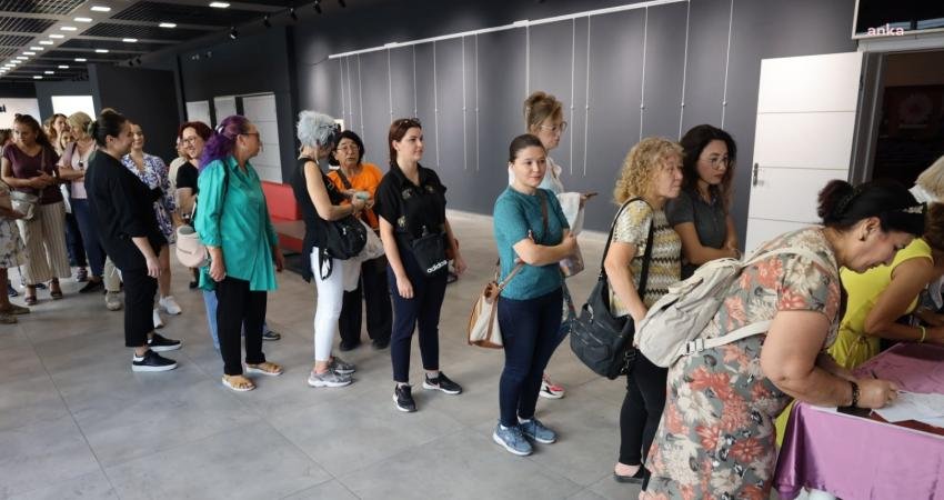 İzmit Belediyesi Kadın ve Aile Hizmetleri Müdürlüğü tarafından ‘1000 Ses