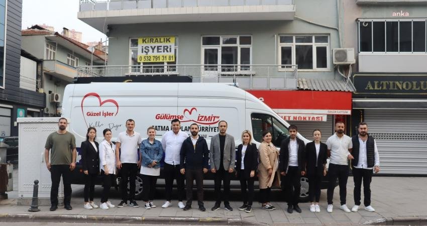 İzmit Belediyesi Çınar Ekibi, sabahın erken saatlerinde işe gitmek için