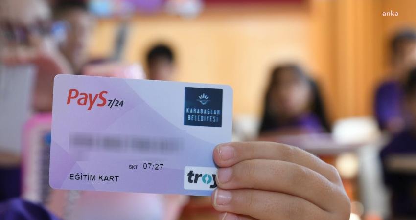 Karabağlar Belediyesi, tüm gücüyle eğitimin yanında olmaya devam ediyor. İzmir