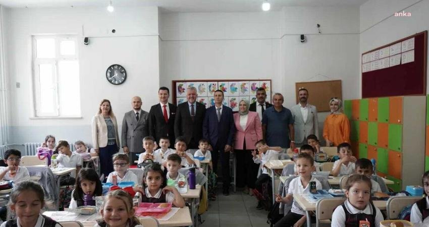 Lüleburgaz Belediye Başkanı Murat Gerenli, İlçe Milli Eğitim Müdürlüğü tarafından